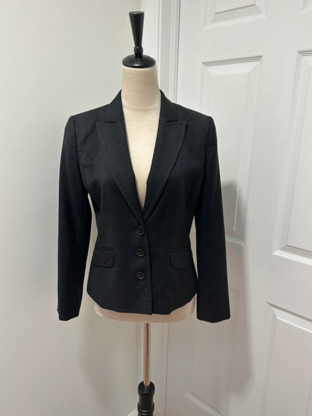 Ann Taylor Black Pinstripe Women's Blazer